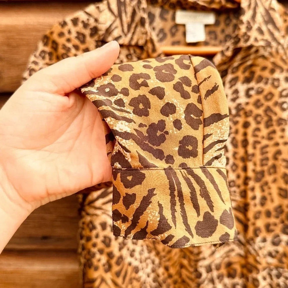 Vintage  Silk Road Blouse - 100%Silk - S - Picture 8 of 9